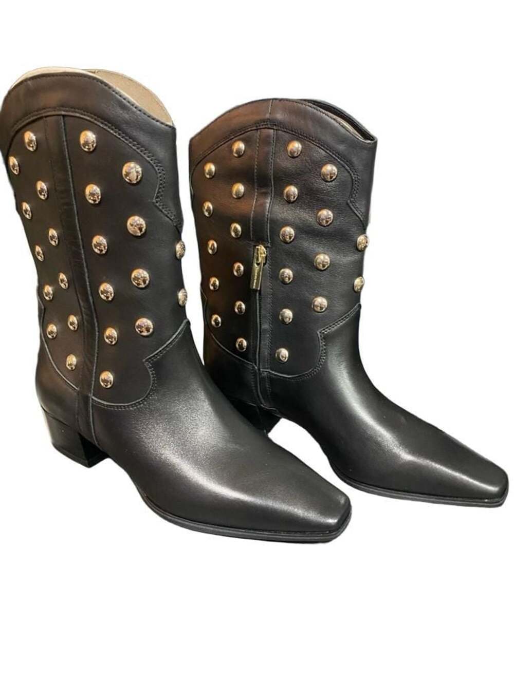 Brand New Vince Camuto Prilie Black Leather Studded Western Boots size 7